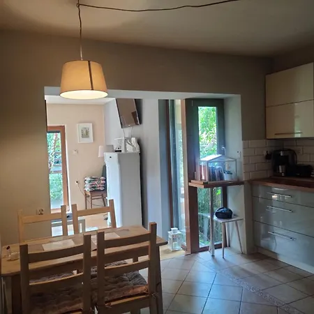 Marlove Apartment *